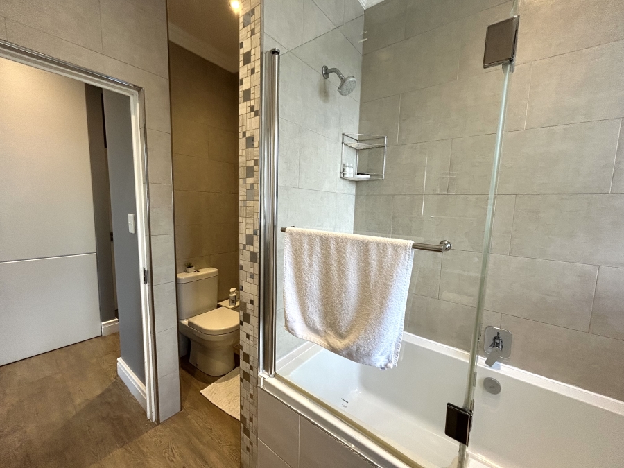 To Let 2 Bedroom Property for Rent in Big Bay Western Cape